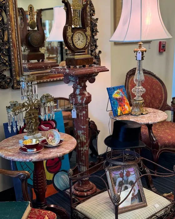 Leduc Art and Antiques at The Boroughs Collective 9