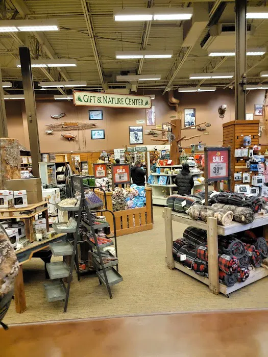 Bass Pro Shops 5