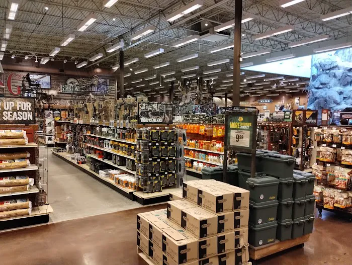 Bass Pro Shops 4