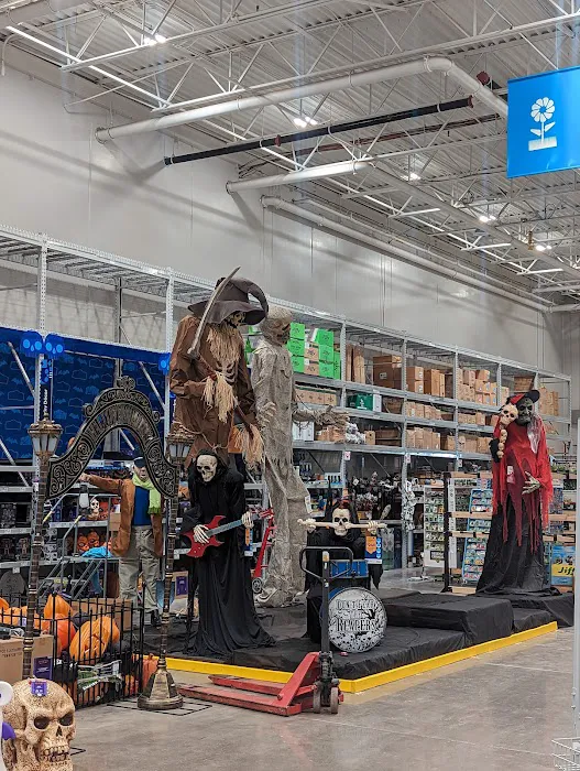 Lowe's Garden Center 4