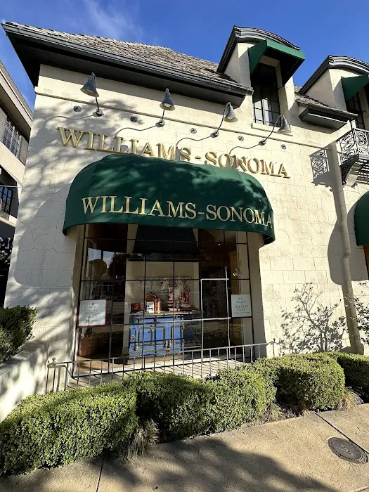 Williams-Sonoma 3