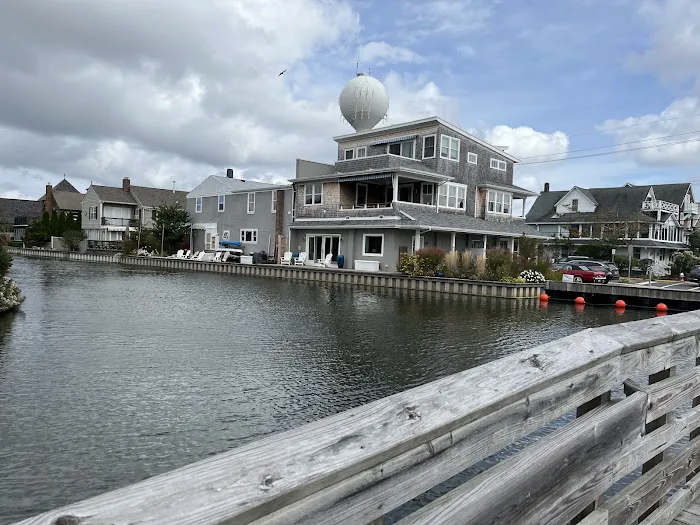 coffee at noon / bay head 3