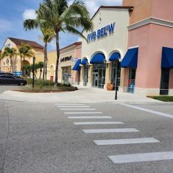 Five Below ico
