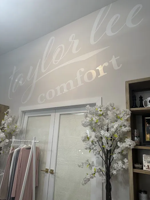 Taylor Lee Comfort 6