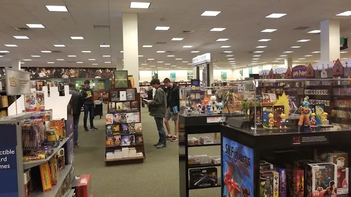 Barnes & Noble 7