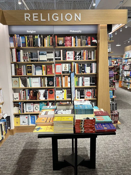 Barnes & Noble 8