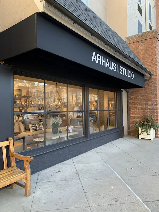 Arhaus 1
