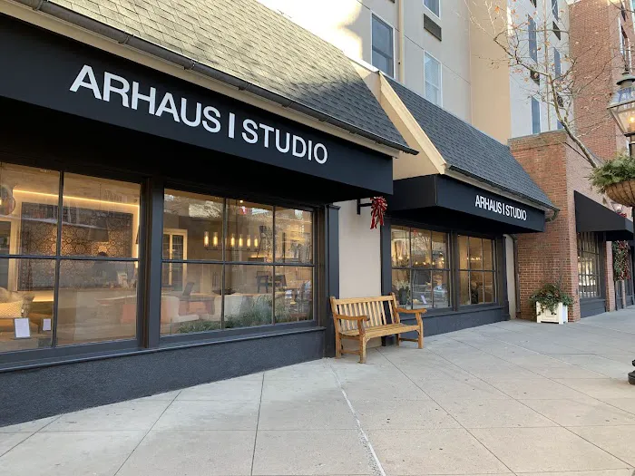 Arhaus 4