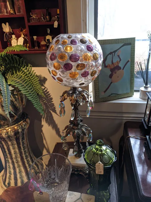 Miss Dallas' Shop 5