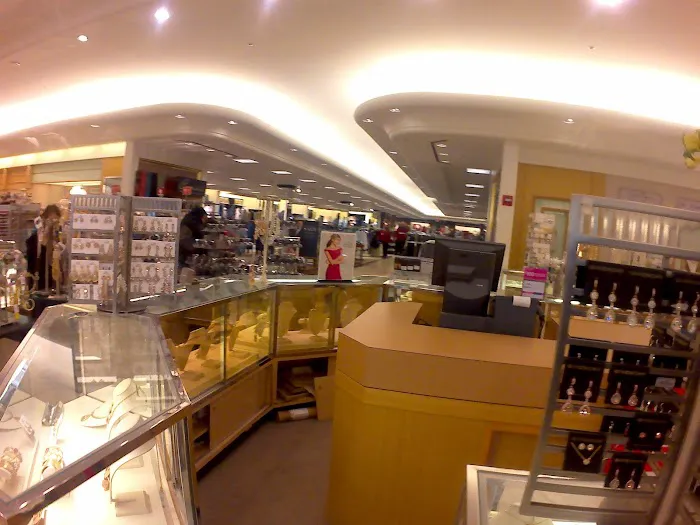Dillard's 7