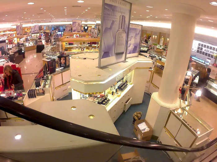 Dillard's 6