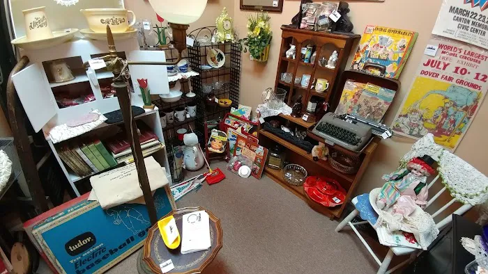The Salvage Yard Resale Shoppe 2