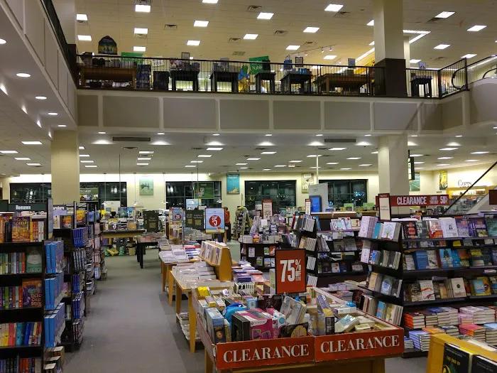 Barnes & Noble 3