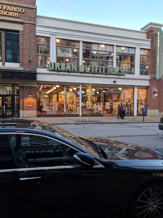 Urban Outfitters 8