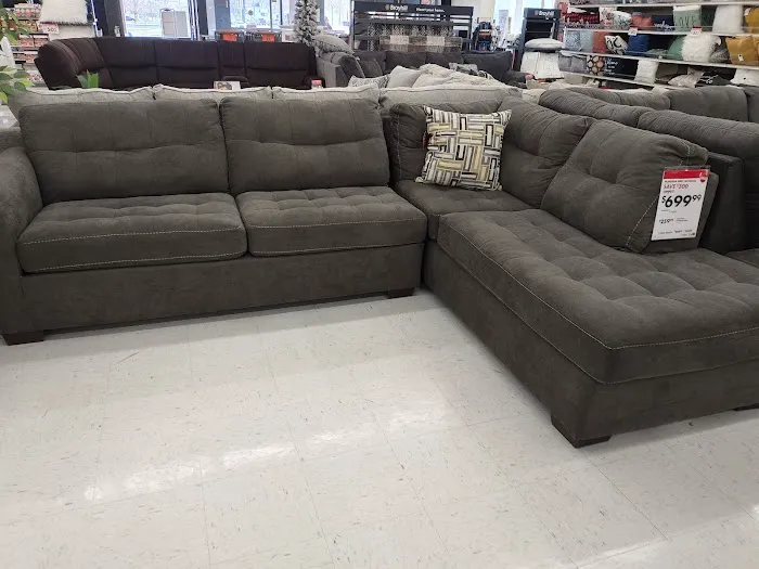 Big Lots 3
