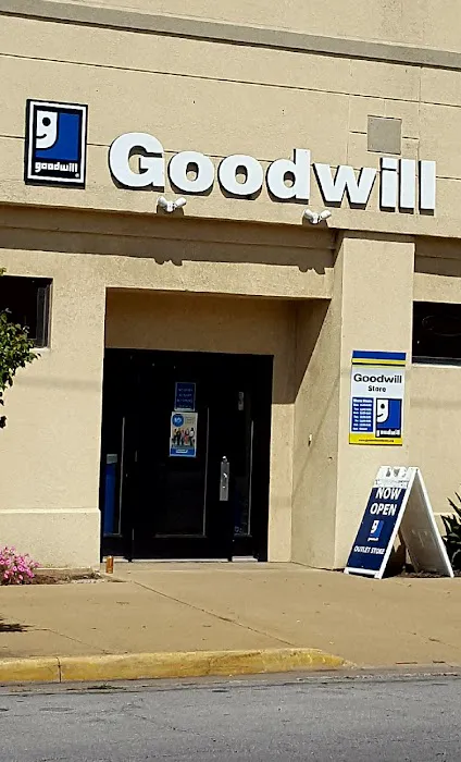 Goodwill Outlet Store 2