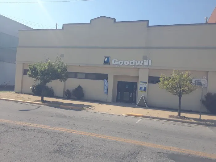 Goodwill Outlet Store 6