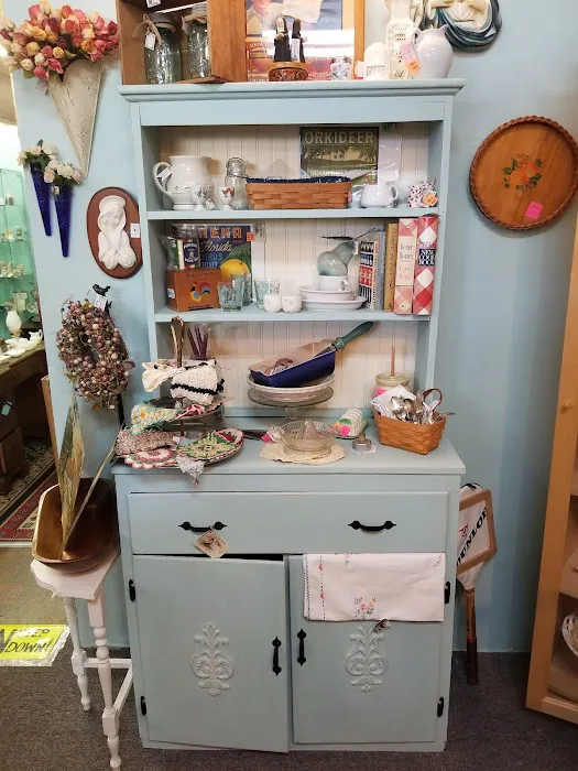 Old Glory Antiques & Vintage 1