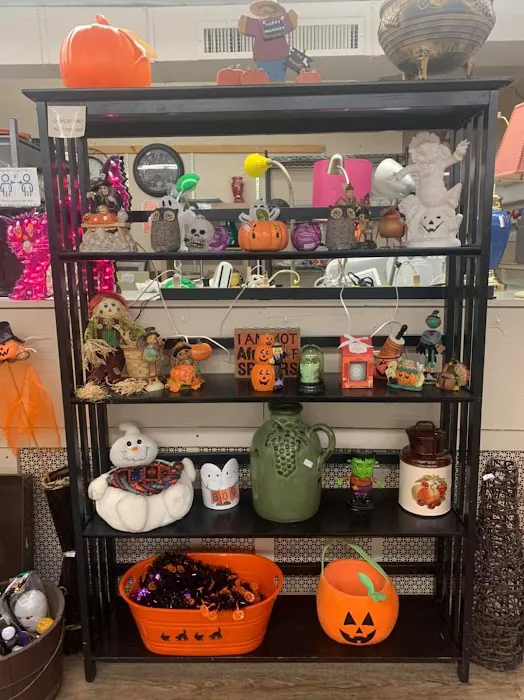 My Sister’s Place Thrift Store & Donation Center 4
