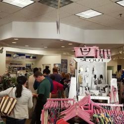 Debby's Hallmark Shop ico