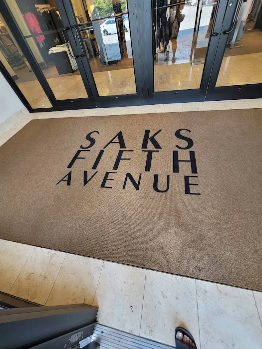 Saks Fifth Avenue 5