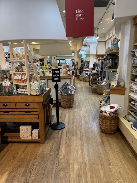 Williams-Sonoma 7