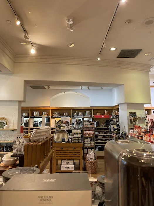 Williams-Sonoma 1