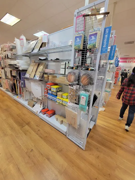 Daiso - Japanese Household Goods 4