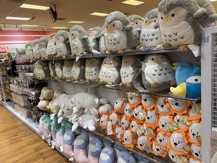 Daiso - Japanese Household Goods 0