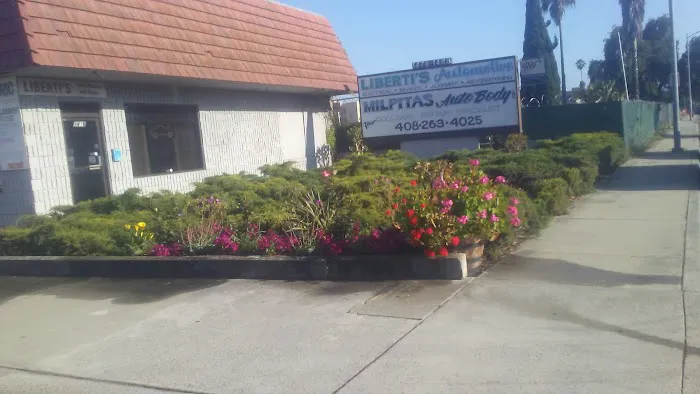 Jerry's Market & Liquor 5