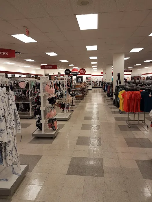 T.J. Maxx & HomeGoods 9