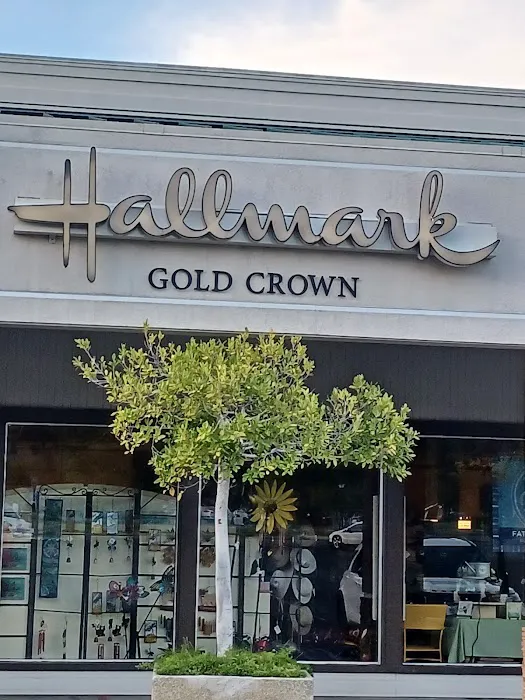 Larry's Hallmark Shop 5