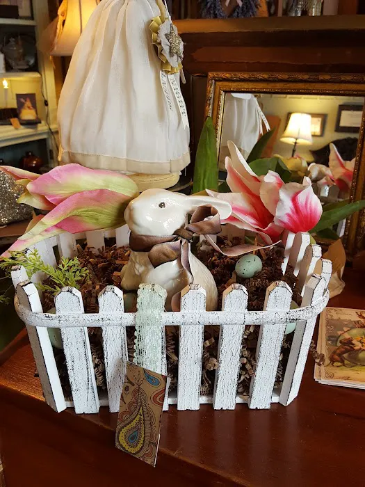 Sugar Maples Antiques & Gifts 6
