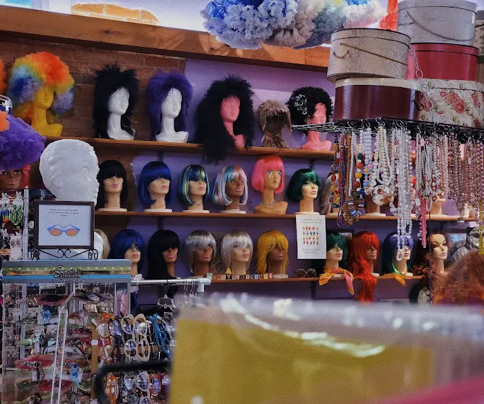 Dolly's Vintage 0