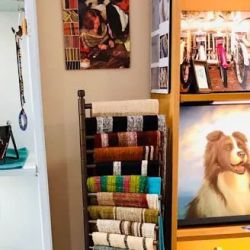 The Artisan Market At 305 ico