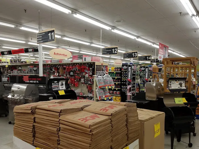 Frattallone's Hardware & Garden 2
