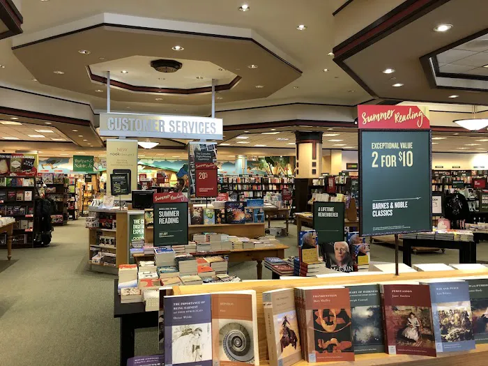 Barnes & Noble 2