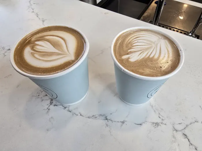 Farine Bakery & Café 3