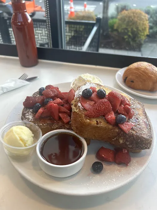 Farine Bakery & Café 8