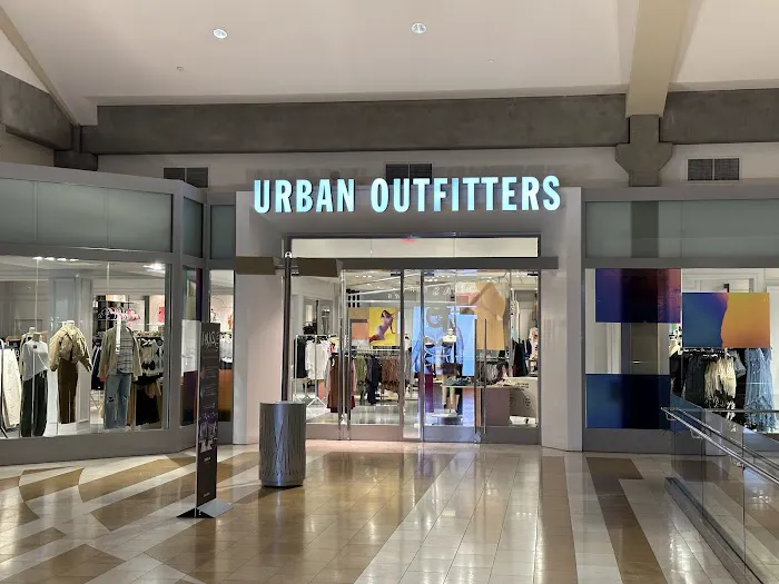 Urban Outfitters 4