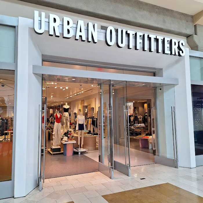 Urban Outfitters 3