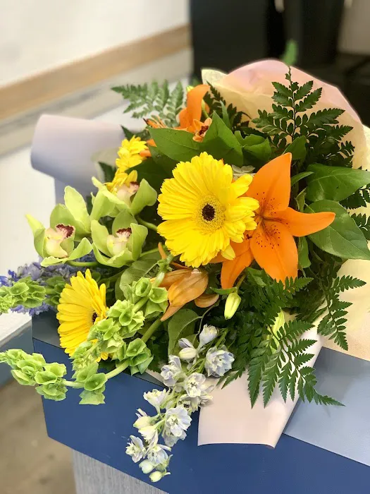 Lawrence The Florist 4
