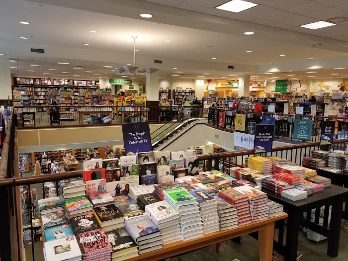 Barnes & Noble 4
