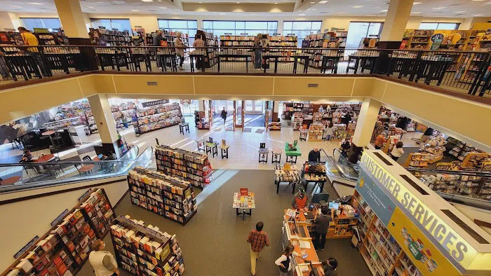 Barnes & Noble 1