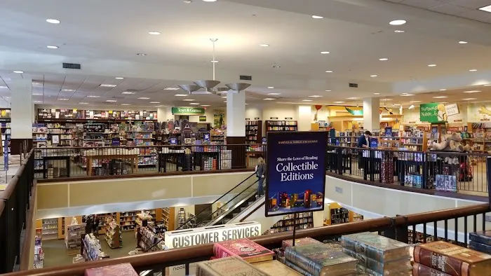 Barnes & Noble 2