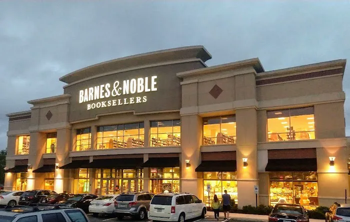 Barnes & Noble 8