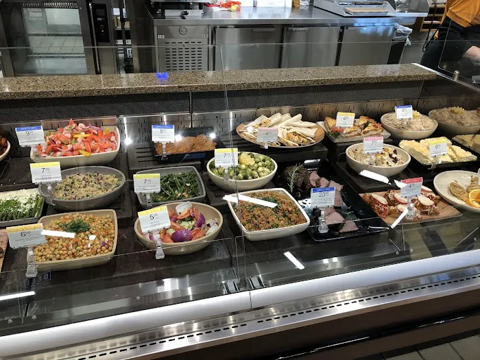 Publix Super Market at Short Pump Crossing Shopping Center 4