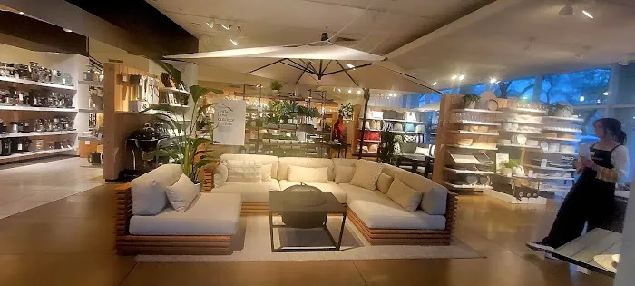 Crate & Barrel 5