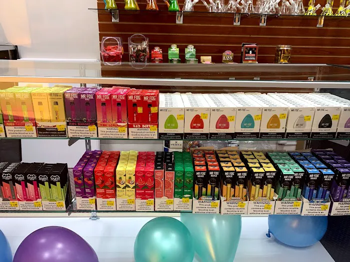 Puff n Joy Smoke Shop 3