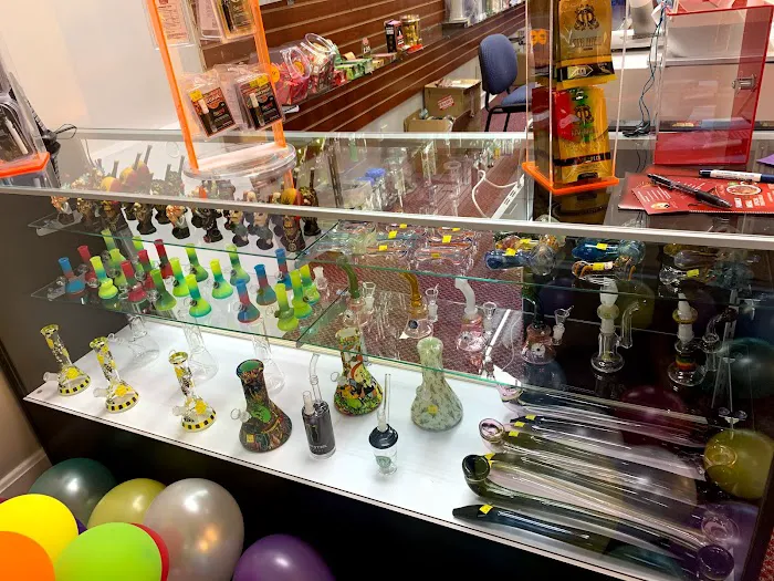 Puff n Joy Smoke Shop 8